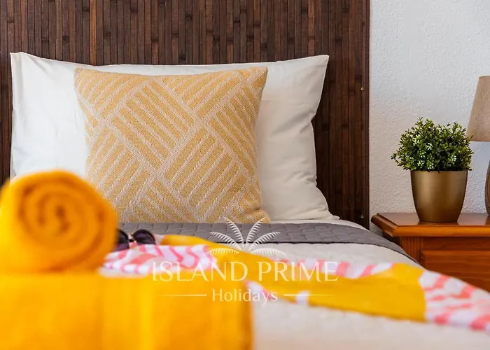 Oceanfront With Stunning Views Lbr650 *