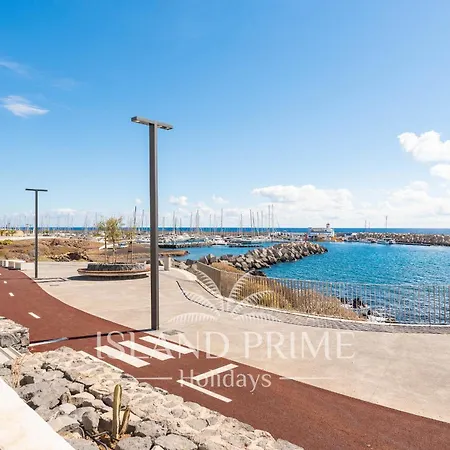Oceanfront With Stunning Views Lbr650 דירה